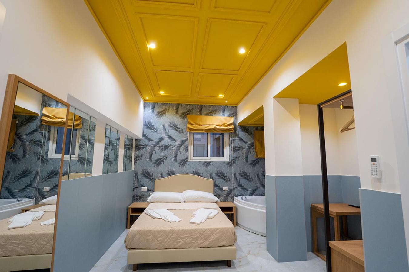 Hotel Hr Boutique Porto, Napoli Centro, By Clapa Group Exterior foto
